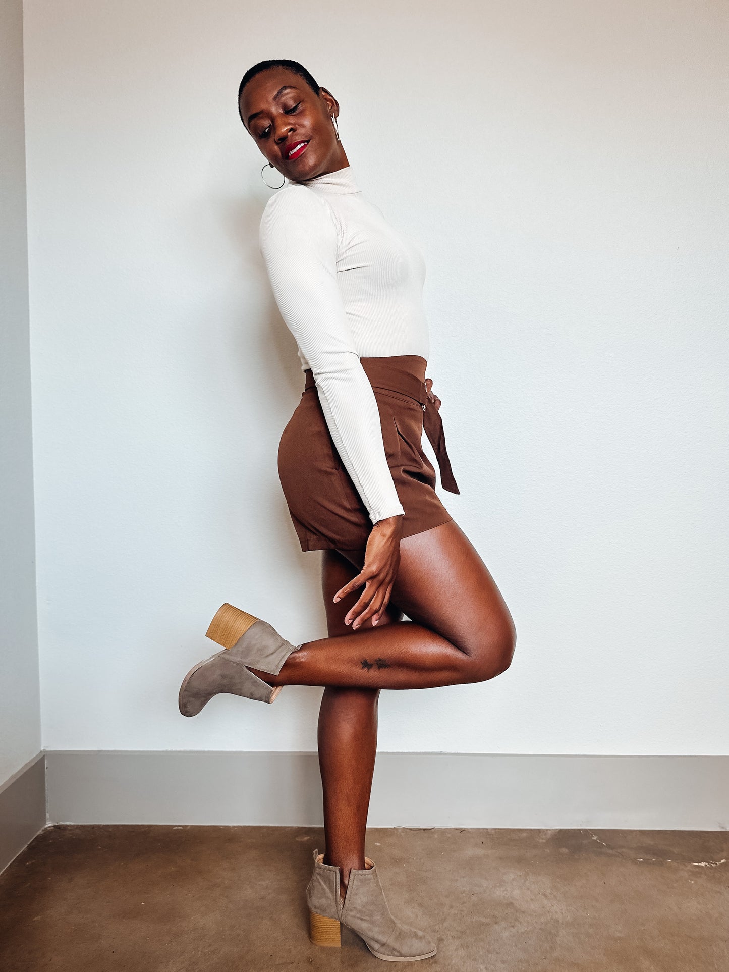 Cafe Mocha Belted Woven Shorts